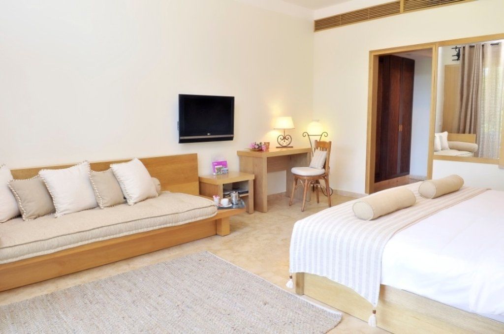 El'Hotel- Edde Sands Hotel & Wellness Resort Byblos Esterno foto